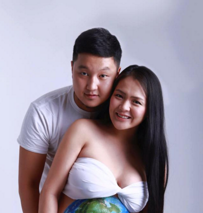 Жүжигчин О.Итгэл “хайрт”-ынхаа нандин зургийг дэлгэлээ